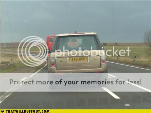 funny-car-photos-at-least-hes-honest.jpg
